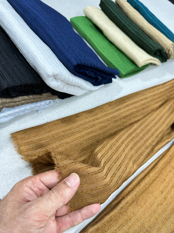 شال زنانه میله ای مارتاشاپ