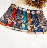 مینی اسکارف نخی