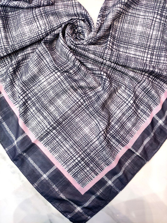 روسری زنانه